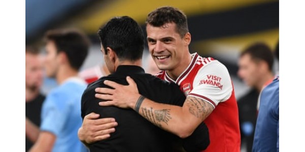 Granit Xhaka retorna à Bundesliga após sete anos Granit Xhaka retorna à Bundesliga após sete anos